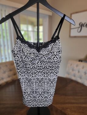 White house Black market Printed Lace-Trim Cami Top.  Size M